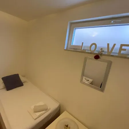 Zara 2 Apartment